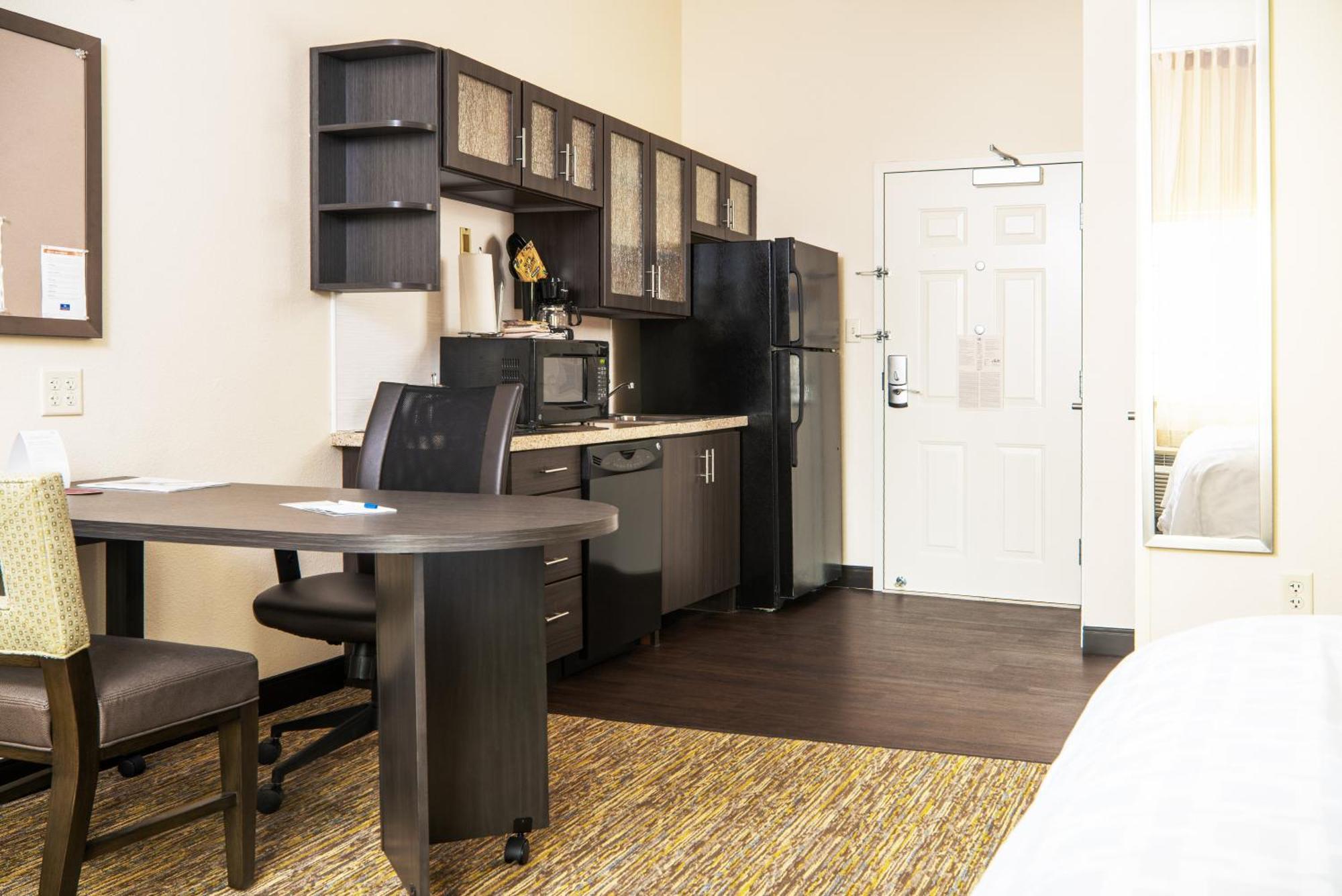 Candlewood Suites Белвью Экстерьер фото