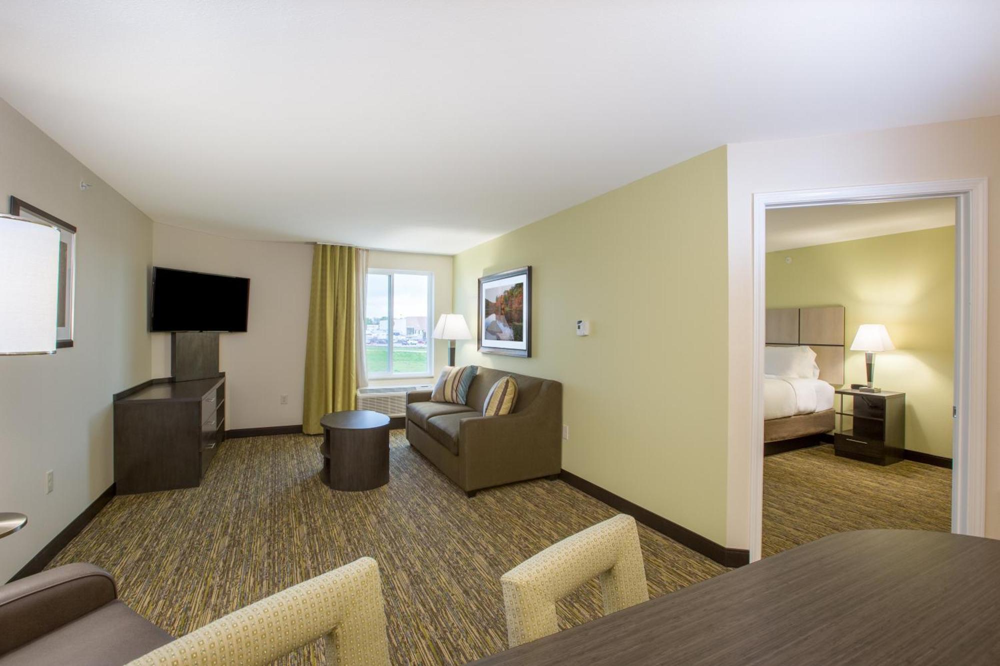 Candlewood Suites Белвью Экстерьер фото